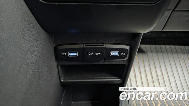 Hyundai Staria 2022 — Фото 18/20