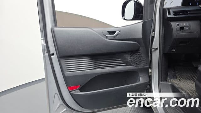 Hyundai Staria 2022 — Şəkil 4/30