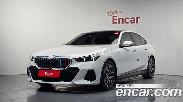 BMW 5 Series 2023 — Şəkil 1/20