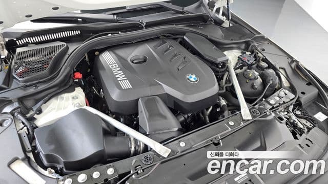 BMW 5 Series 2023 — ფოტო 6/20