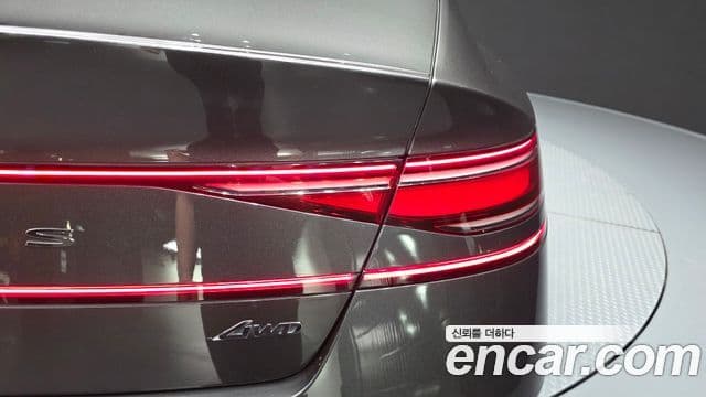 Genesis G90 2022 — Photo 31/38