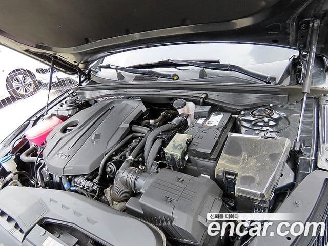 Kia K5 2023 — Şəkil 6/18