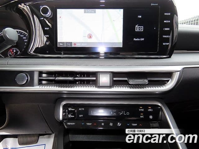 Kia K5 2023 — Şəkil 13/18