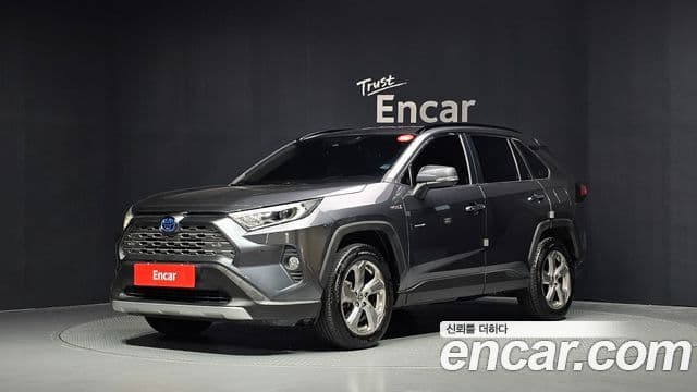 Toyota RAV4 2021 — Şəkil 1/20