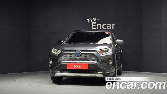 Toyota RAV4 2021 — Şəkil 3/20