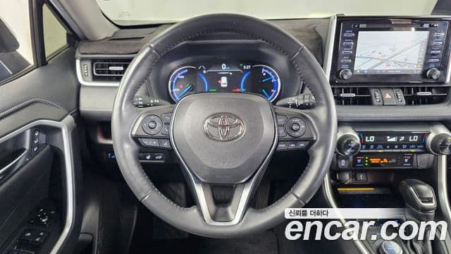 Toyota RAV4 2021 — Şəkil 13/20