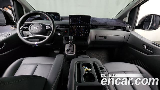 Hyundai Staria 2023 — Şəkil 10/20