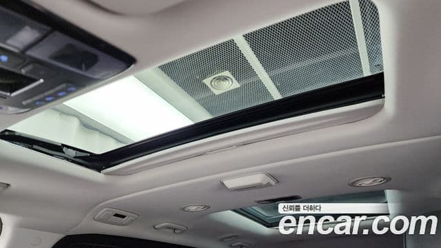 Hyundai Staria 2023 — Şəkil 18/20