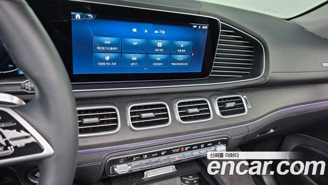 Mercedes-Benz GLE-Class 2023 — ფოტო 14/20
