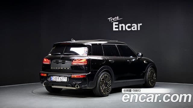 Mini Cooper S Clubman 2023 — Photo 4/35