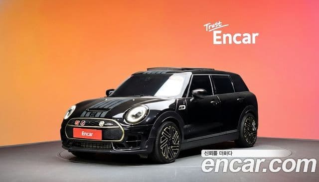 Mini Cooper S Clubman 2023 — Photo 32/35