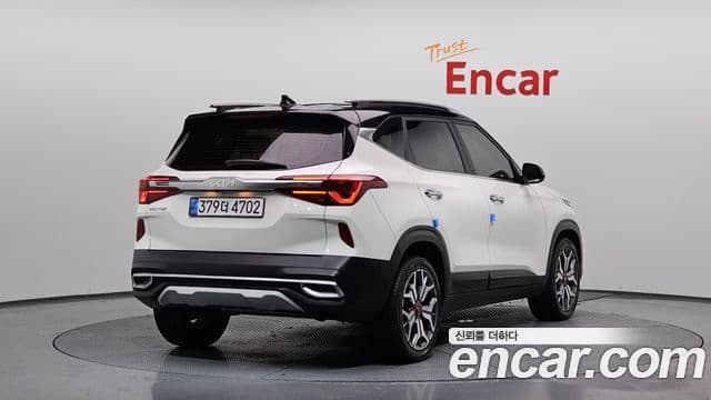 Kia Seltos 2022 — Şəkil 2/20
