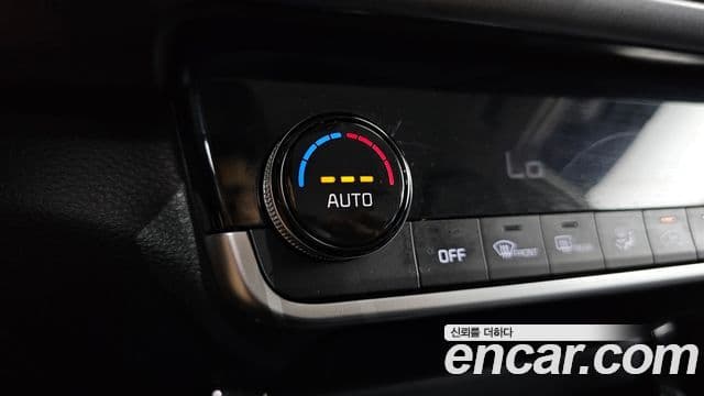Kia Seltos 2022 — Şəkil 17/20