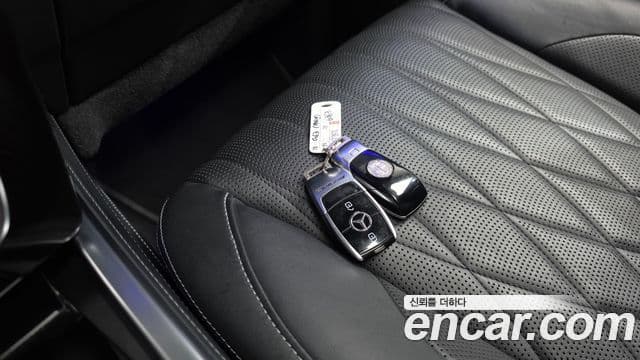 Mercedes-Benz G-Class 2021 — ფოტო 15/20