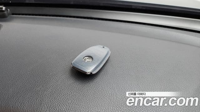 Mercedes-Benz GLC-Class 2020 — Şəkil 15/20