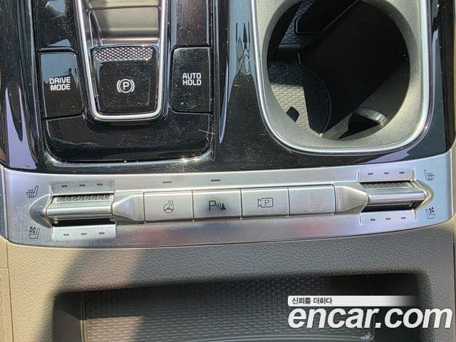 Kia Carnival 2023 — Şəkil 15/20