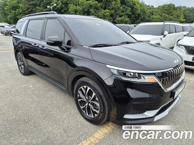 Kia Carnival 2022 — Фото 3/20