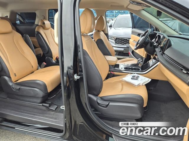 Kia Carnival 2022 — Фото 13/20
