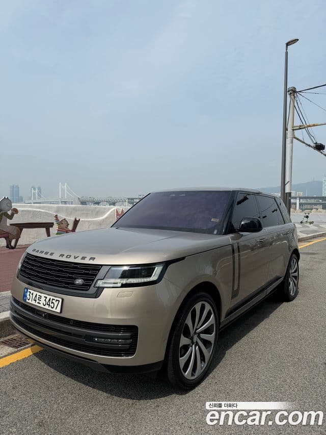 Land Rover Range Rover 2023 — ფოტო 3/10
