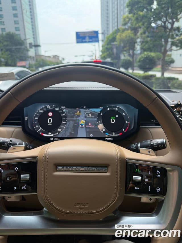 Land Rover Range Rover 2023 — ფოტო 8/10