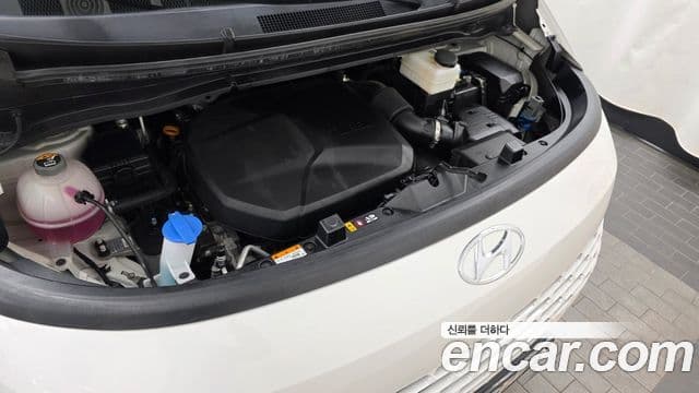 Hyundai Staria 2022 — ფოტო 6/20