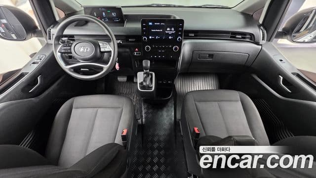 Hyundai Staria 2022 — ფოტო 7/20