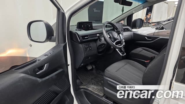 Hyundai Staria 2022 — ფოტო 10/20