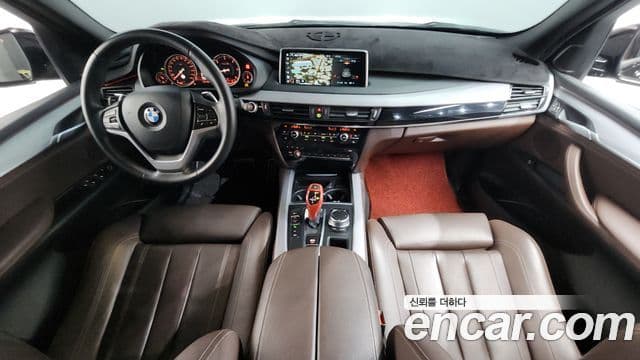BMW X5 2018 — Фото 6/20