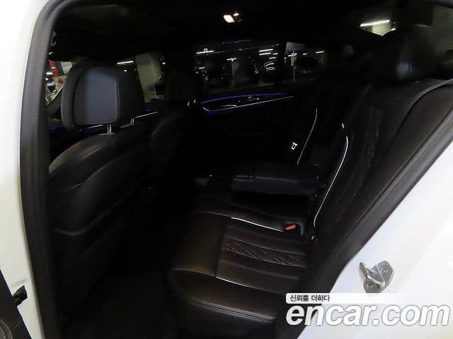 BMW 5 Series 2021 — Şəkil 9/20