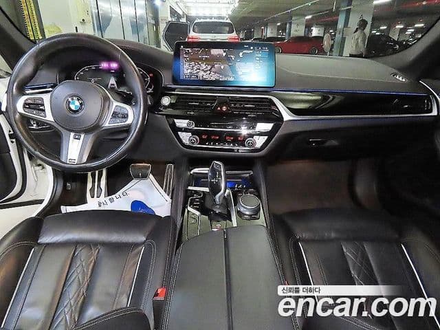 BMW 5 Series 2021 — Şəkil 8/20
