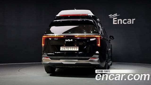 Kia Carnival 2024 — ფოტო 4/20