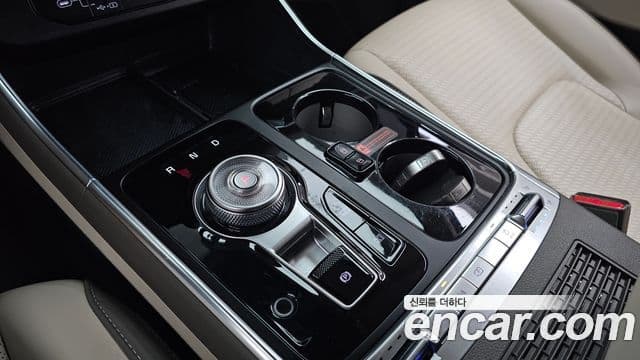 Kia Carnival 2024 — ფოტო 9/20