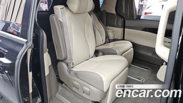 Kia Carnival 2024 — ფოტო 12/20