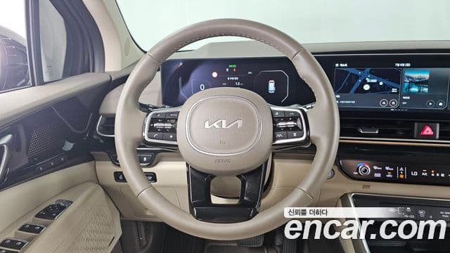Kia Carnival 2024 — ფოტო 13/20