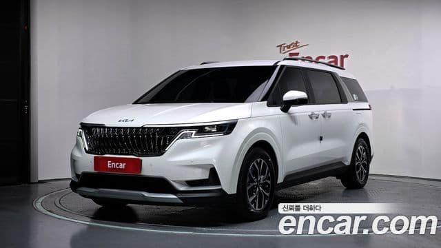 Kia Carnival 2022 — ფოტო 1/20