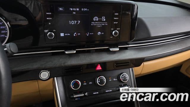Kia Carnival 2022 — ფოტო 13/20