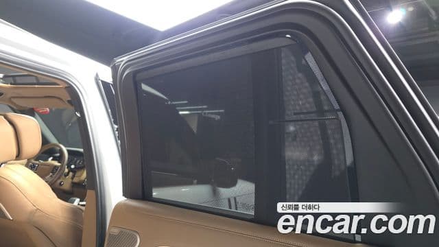 Land Rover Range Rover 2025 — Şəkil 10/45