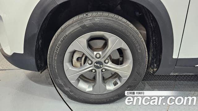 Kia Seltos 2023 — Şəkil 5/20