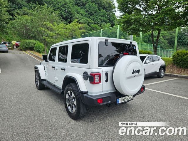Jeep Wrangler 2022 — Photo 5/16