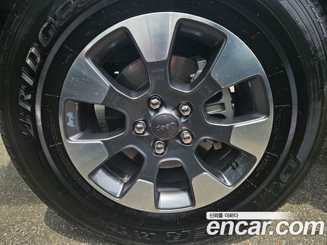 Jeep Wrangler 2022 — Photo 16/16
