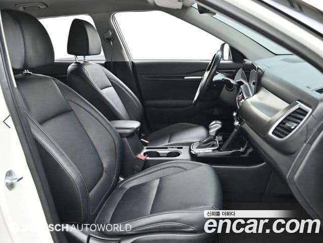 Kia Seltos 2022 — ფოტო 8/20