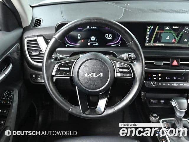 Kia Seltos 2022 — ფოტო 13/20