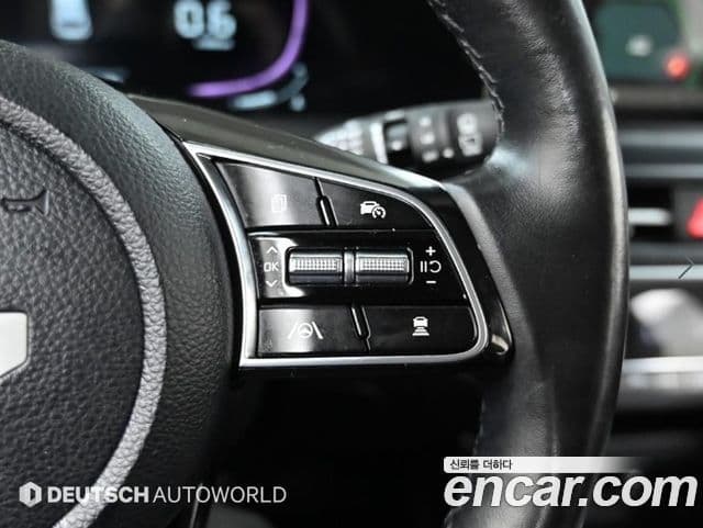 Kia Seltos 2022 — ფოტო 17/20