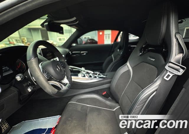 Mercedes-Benz AMG GT 2019 — Photo 10/20
