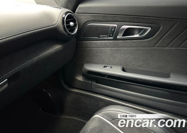 Mercedes-Benz AMG GT 2019 — Photo 16/20