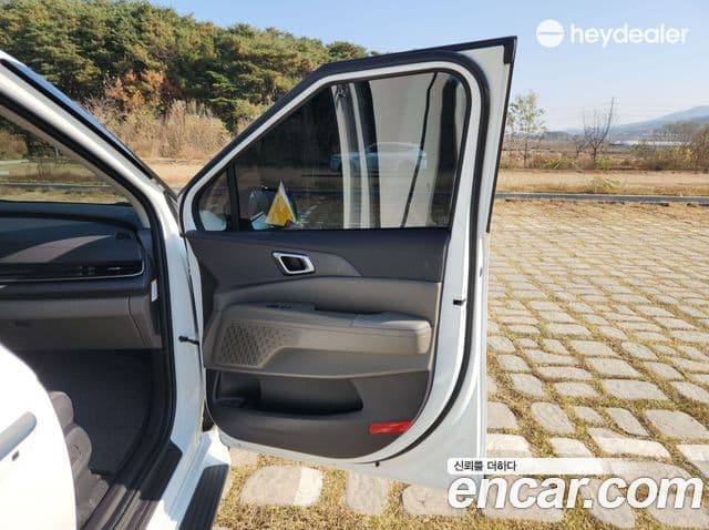 Kia Carnival 2024 — ფოტო 7/19