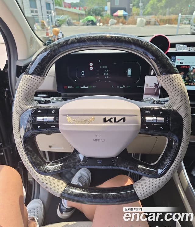 Kia Carnival 2025 — ფოტო 6/20