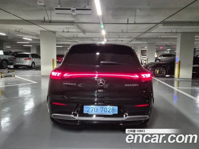 Mercedes-Benz EQS SUV 2024 — Photo 7/10
