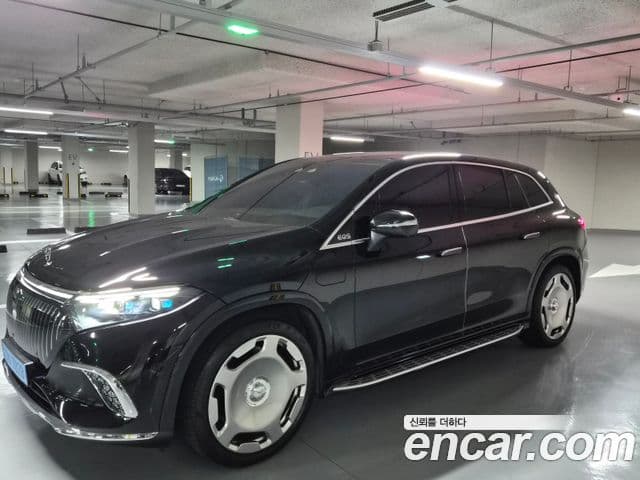 Mercedes-Benz EQS SUV 2024 — Photo 2/10