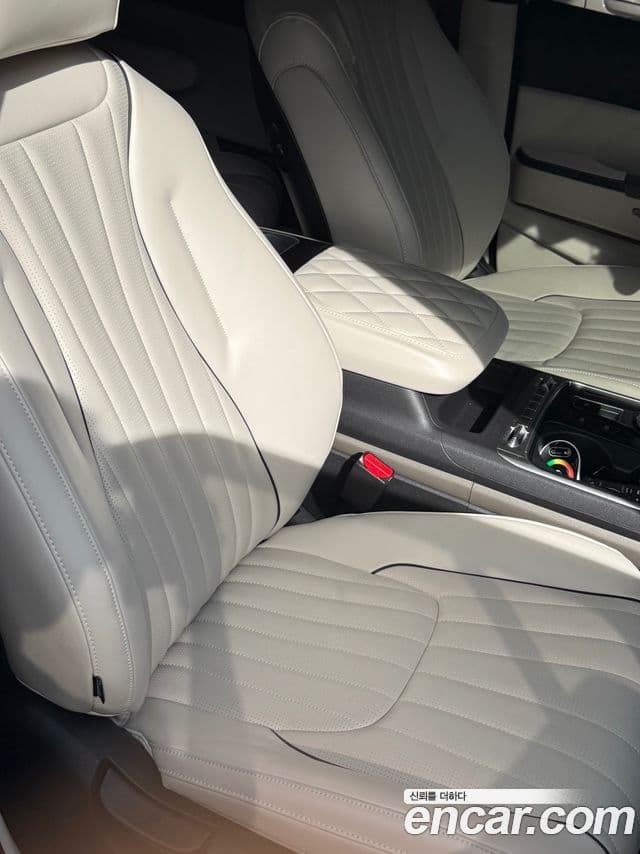 Kia Carnival 2024 — Şəkil 9/20